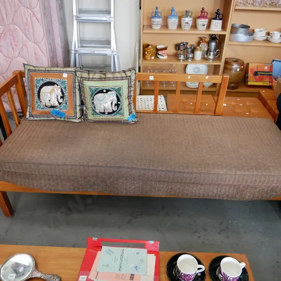 rimu wire based day bed H- 770 , W- 1800, D- 650