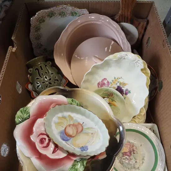 box; lidded veges, bowls, teapot etc