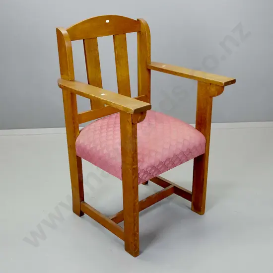 oak arts & crafts slat-back chair with wide arms, upholstered seat, on stretcher base H-1040 W-640 D-560