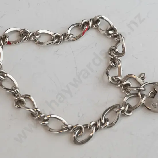 silver bracelet with heart clasp stampedn 925
