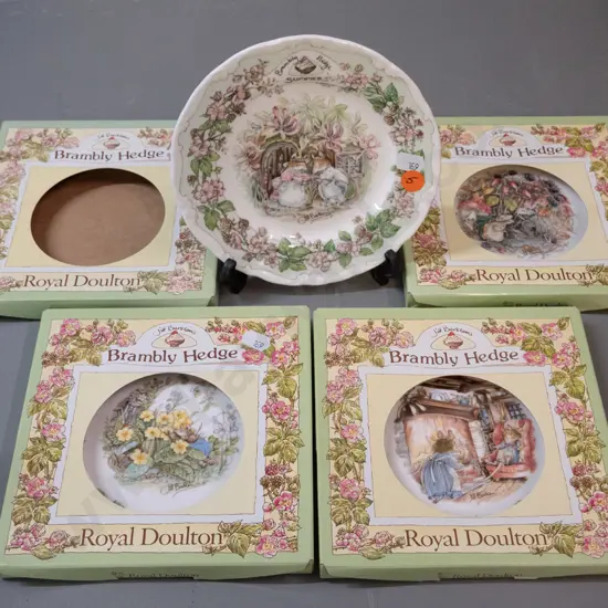 4 Royal Doulton Brambly Hedge seasons plates in original boxes D-160