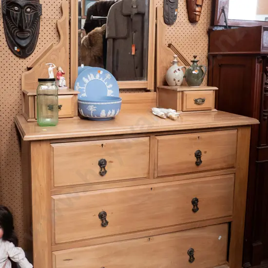 Edwardian rimu and kauri mirror-back 4-drawer dresser w/2 small cupboards, turned bun feet, carved mirror uprights.
