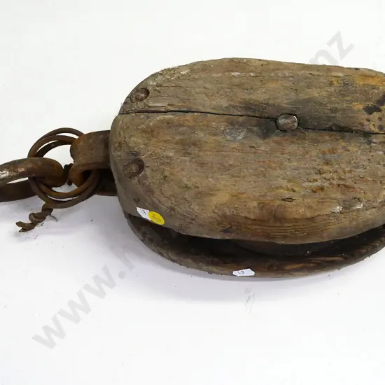 vintage wooden pulley - wear & corrosion. L-500 including hook