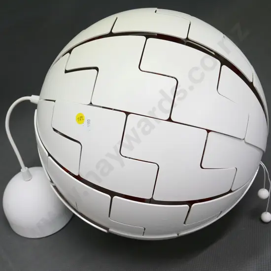 modular panel globe light fitting - white plastic outer panels, expansion mechanism D-350