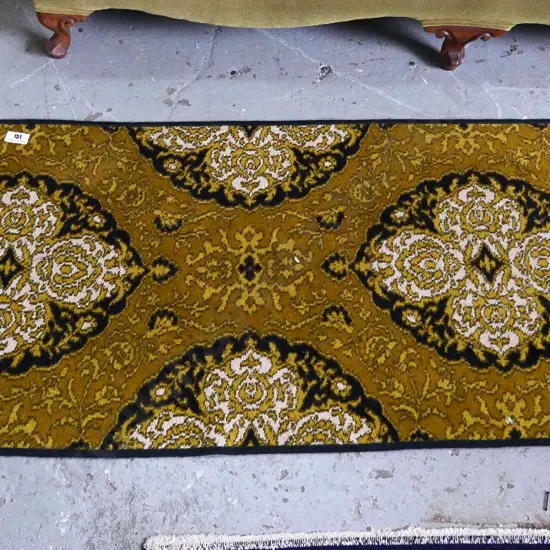 Axminster carpet with bound edge L1870 W680