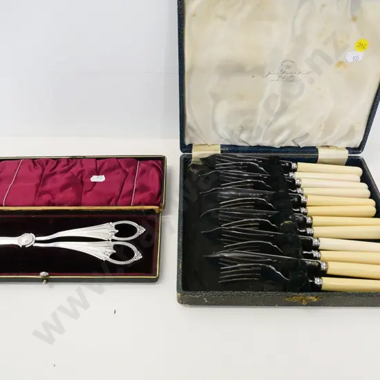 plated ware - cased set 6 place bone-handled fish knives & forks and a pair grape scissors - damage to case