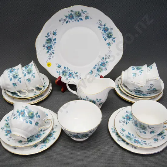 Queen Anne Blue Flowers 21-piece tea set