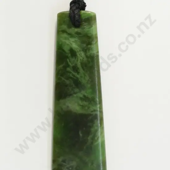 greenstone pendant - no chain