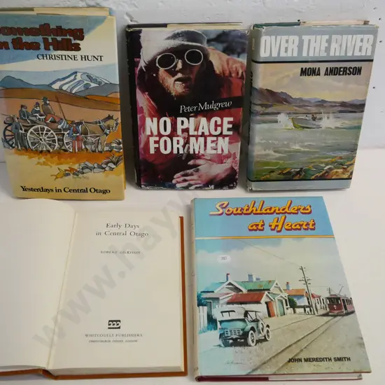 5 New Zealand books - Peter Mulgrew, Mona Anderson, Robert Gilkison, central Otago, Southland etc.