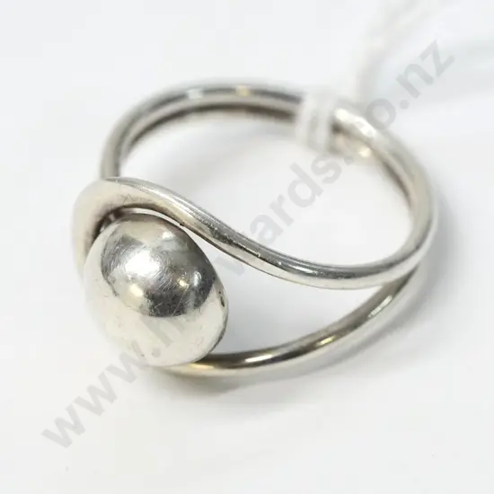 silver dress ring stamped 925