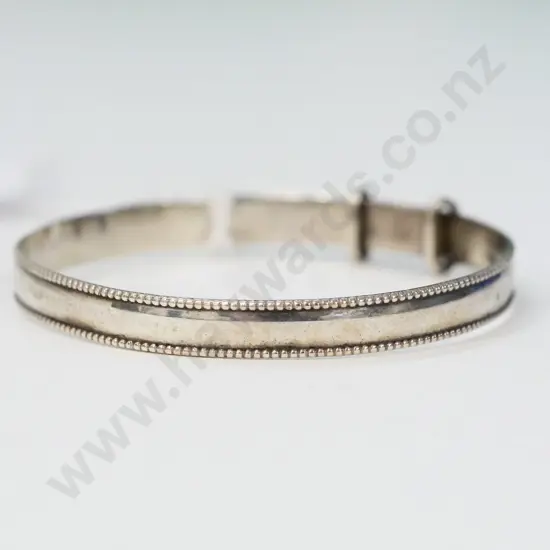 childs silver bangle stamped 925