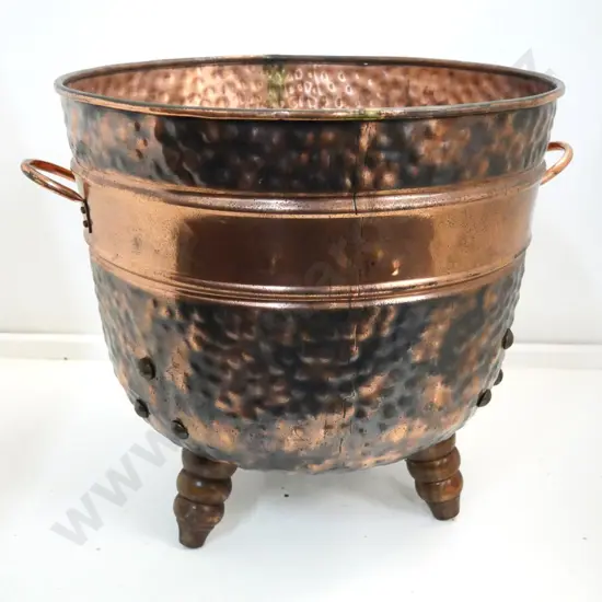 beaten copper double handled wood bin on turned wooden feet H-480 Diam490