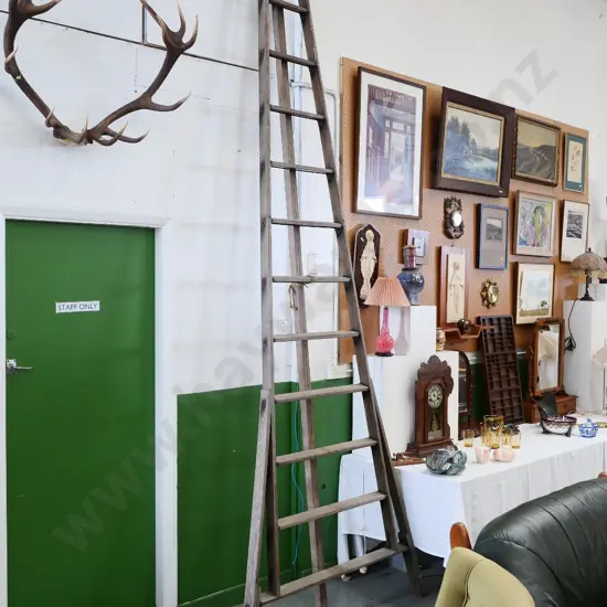 vintage orchard ladder - H3600