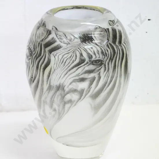 art glass vase - clear with black and white internal zebra design H-220 Diameter 150