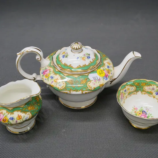 Paragon Pompadour 3-piece tea set