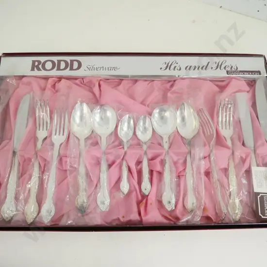 Rodd Gainsborough 2 place setting cutlery set in original box