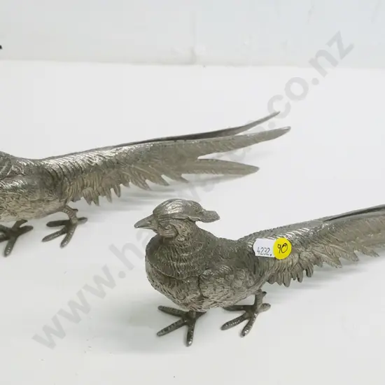 pair of cast metal decorative pheasant figures H-140 L-280