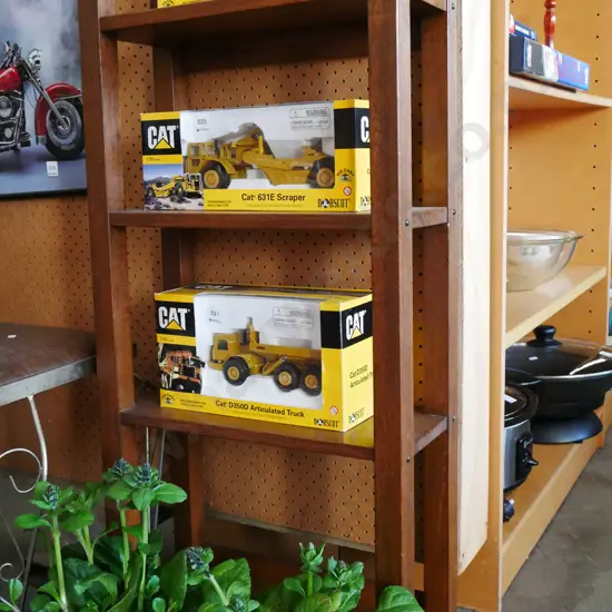 hardwood bookcase H-1000 W-470 D-200