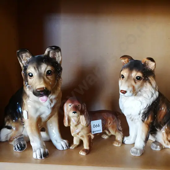 3x dog figurines Tallest 210