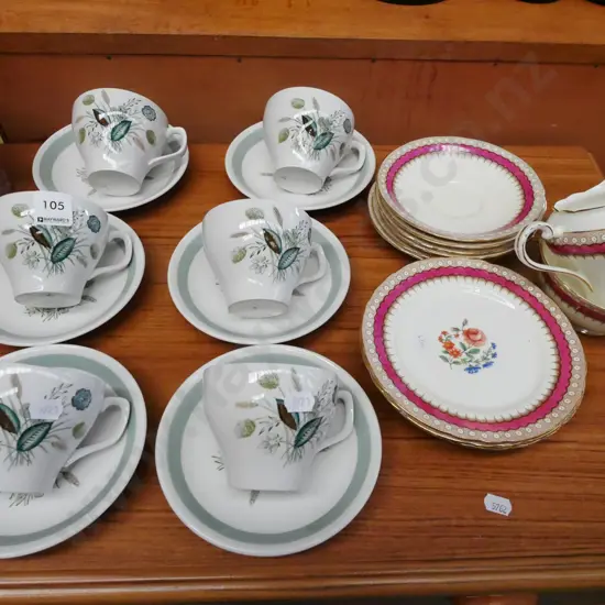 6x Woods Cloverleaf cups, saucers, creamer, sugar etc