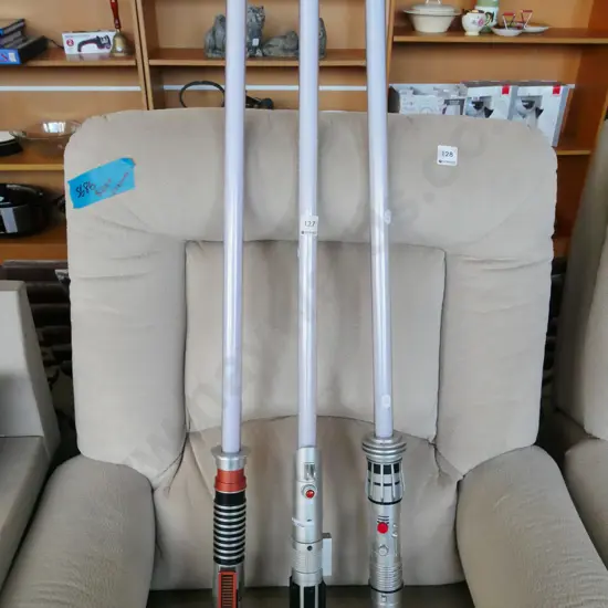 3x plastic light sabers