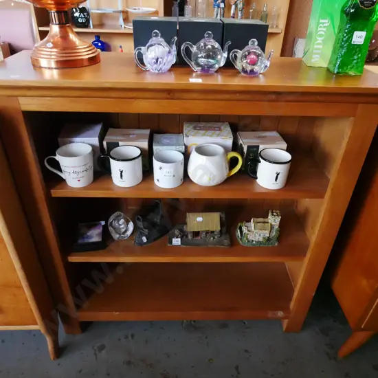 solid wood bookcase H-900 W-900 D-300