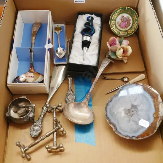 box; knife rests, polished stone, floral spray etc