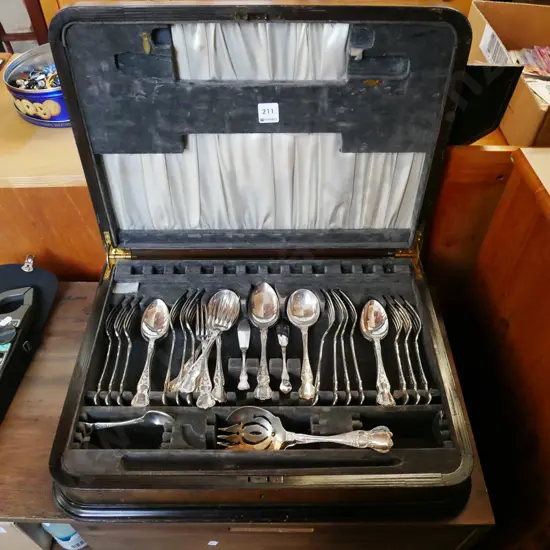 oak cutlery canteen and part cutlery