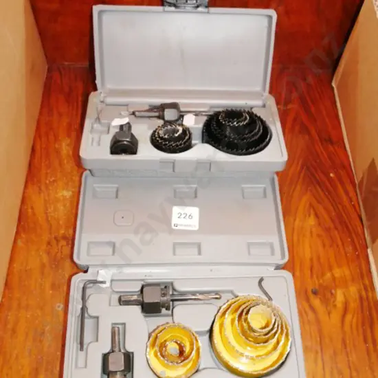 2x hole saw sets