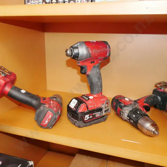 2x Milwaukee drills, impact driver - 1 battery, no charger