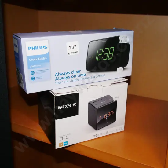 2x digital bedside clock radios
