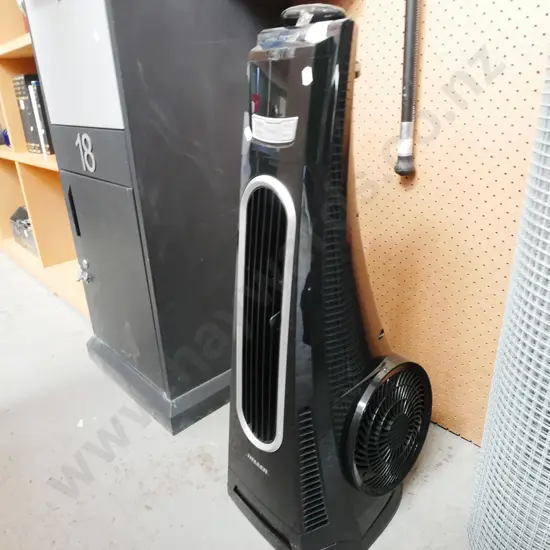 Heller oscillating fan