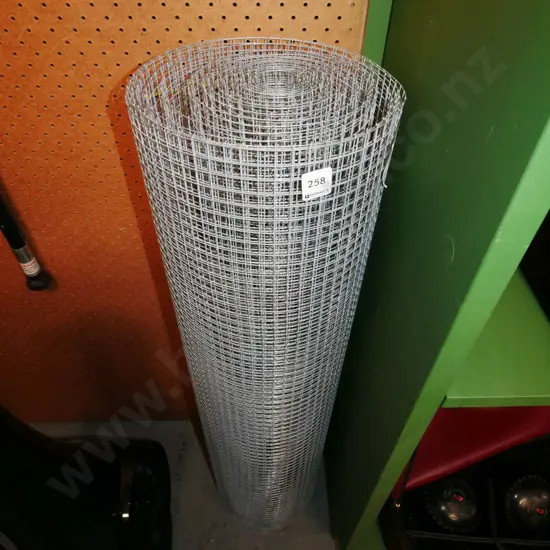 roll of wire mesh
