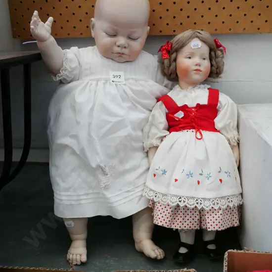 2x porcelain dolls