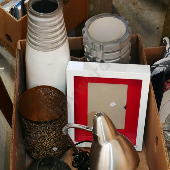 box; picture frame, desk lamp, small waste paper bin, vases H-460