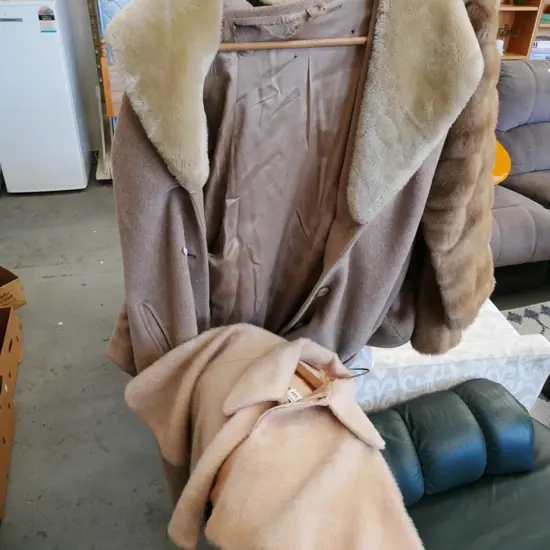 ladies faux fur stole, cream ladies coat