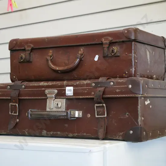 2x vintage suitcases