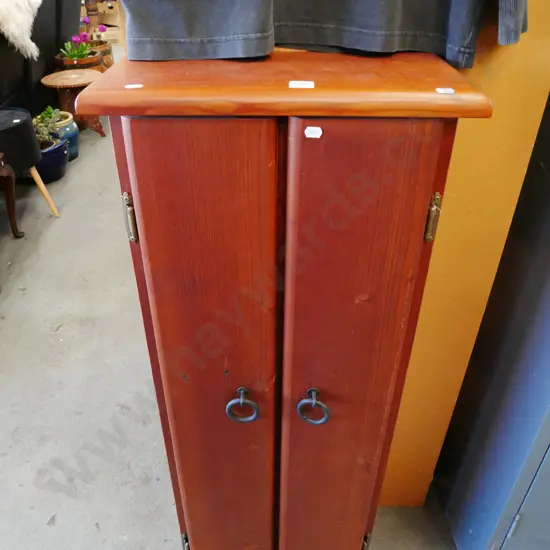 oregon twin door CD storage cabinet  H-1090 W-420 D-200