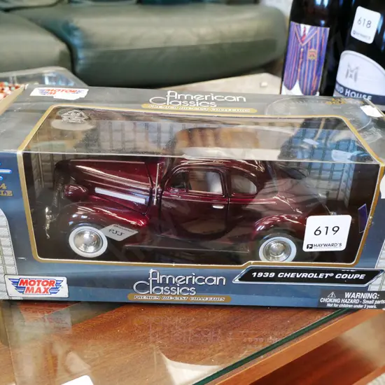 boxed 1:24 die cast scale model of 1939 Chevrolet Coupe
