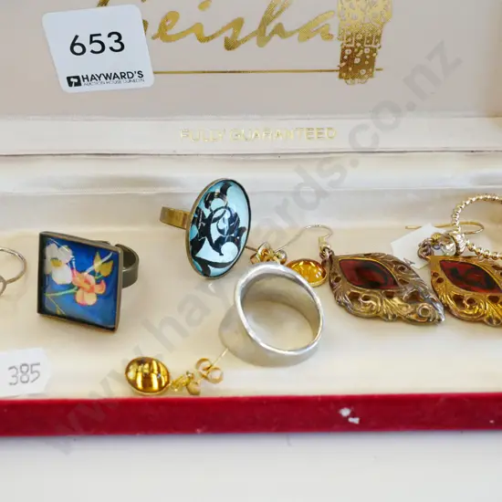 dress rings, earrings