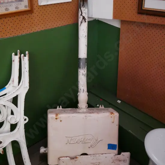 Methven cast iron toilet cistern