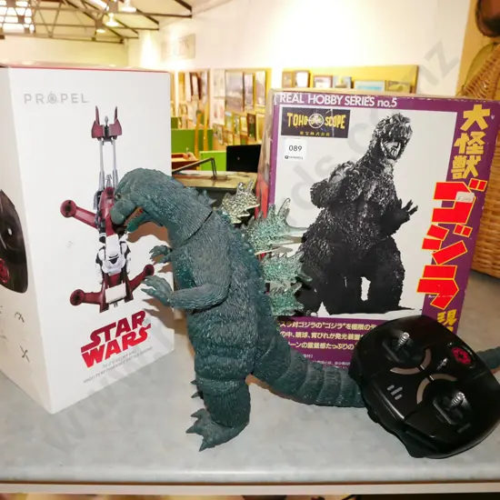 Star Wars drone, Godzilla toy H-280