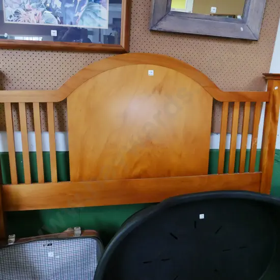 solid wood headboard H-1400 W-1560