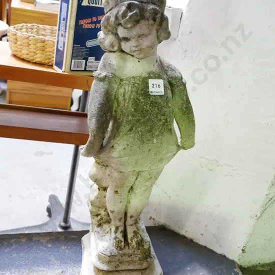 concrete garden ornament - girl H-600