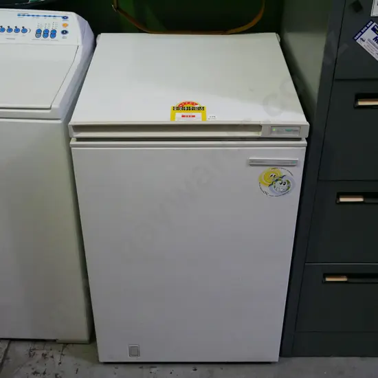 small Frigidaire chest freezer H-900 W-600 D-650