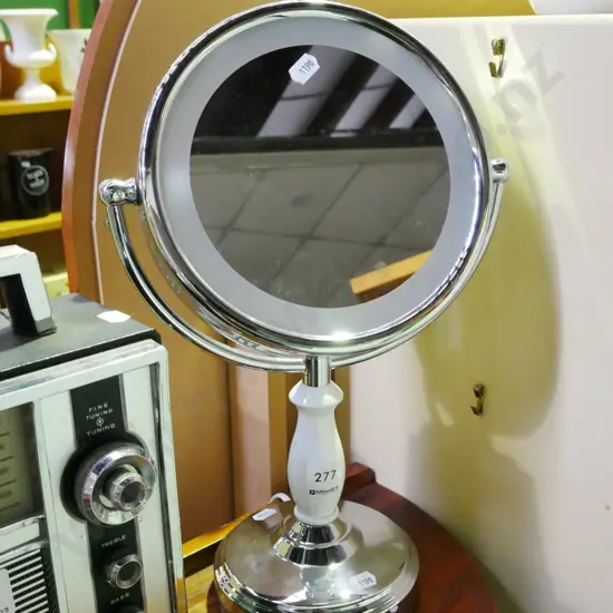 illuminated makeup mirror