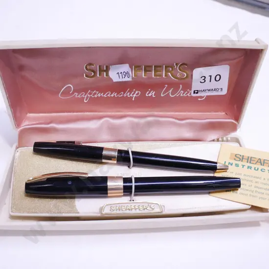 Shaffer 2 pen cased set