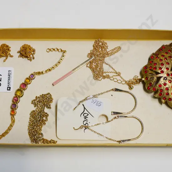 tray of costume jewellery