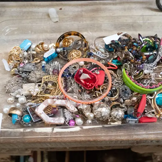 tray of costume jewellery