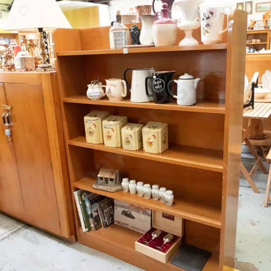 solid rimu bookcase H-1475 W-1055 D-240